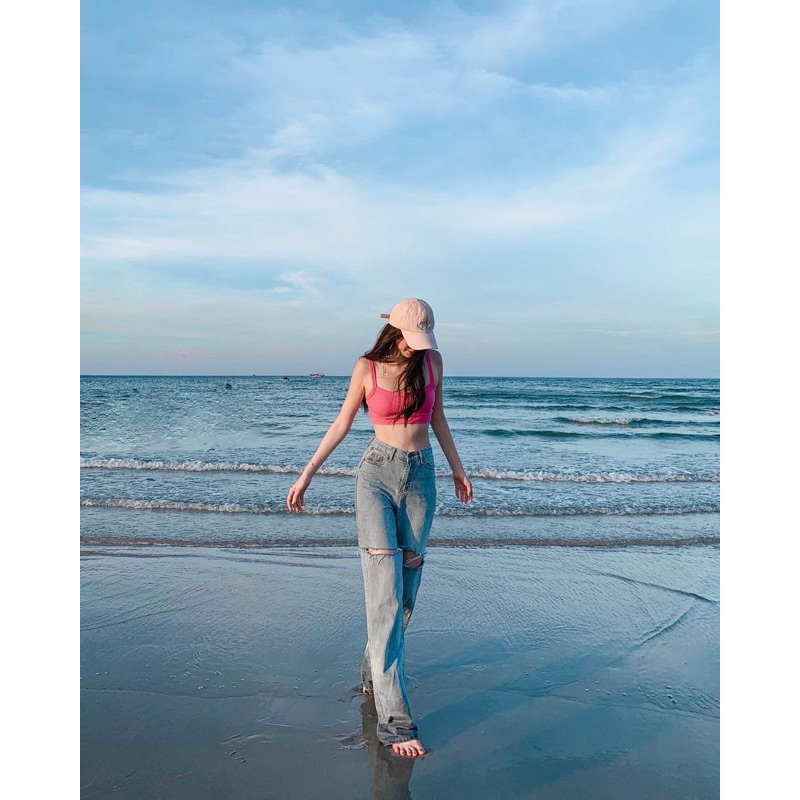 Quần Jeans Suông Xanh Nhạt Rách Đùi