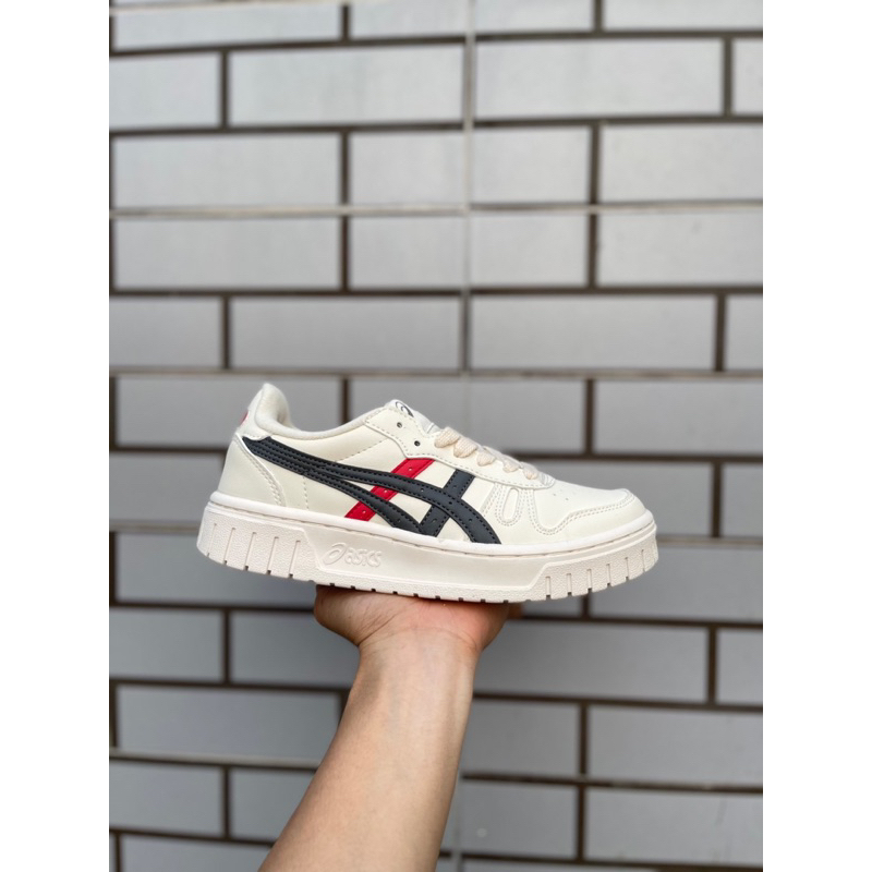 Giày thể thao ASICS COURT trắng sọc đen đỏ