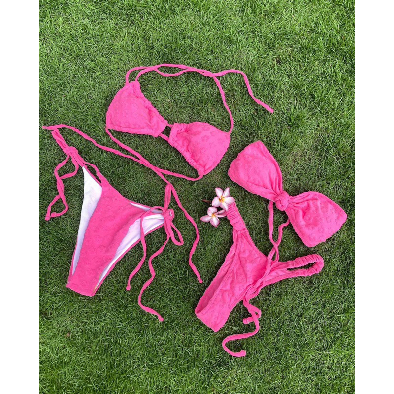 BIKINI HAI HỒNG HOA NHUNG NƠ QUÂY NGỰC