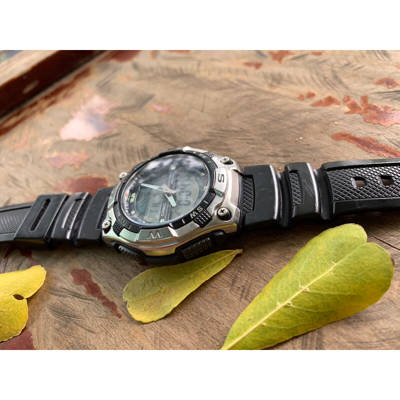 Đồng hồ nam casio AQW-100 dây nhựa