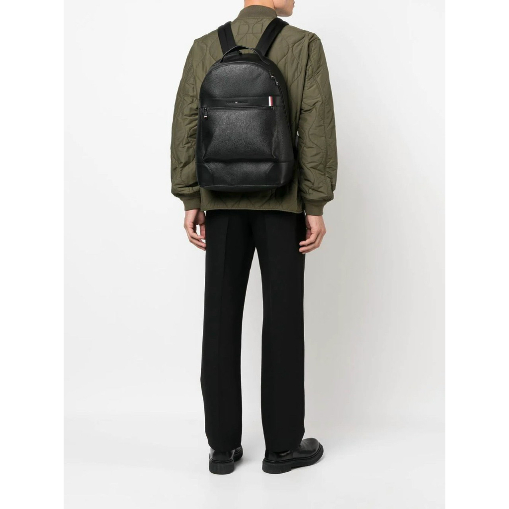 𝑻𝑶𝑴𝑴𝒀 𝑯𝑰𝑳𝑭𝑰𝑮𝑬𝑹 - 𝑻𝑯 𝑪𝒆𝒏𝒕𝒓𝒂𝒍 𝑩𝒂𝒄𝒌𝒑𝒂𝒄𝒌