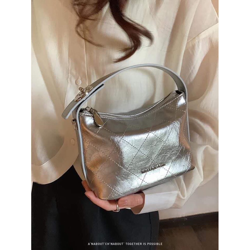 Túi xách cầm tay, đeo chéo sang chảnh