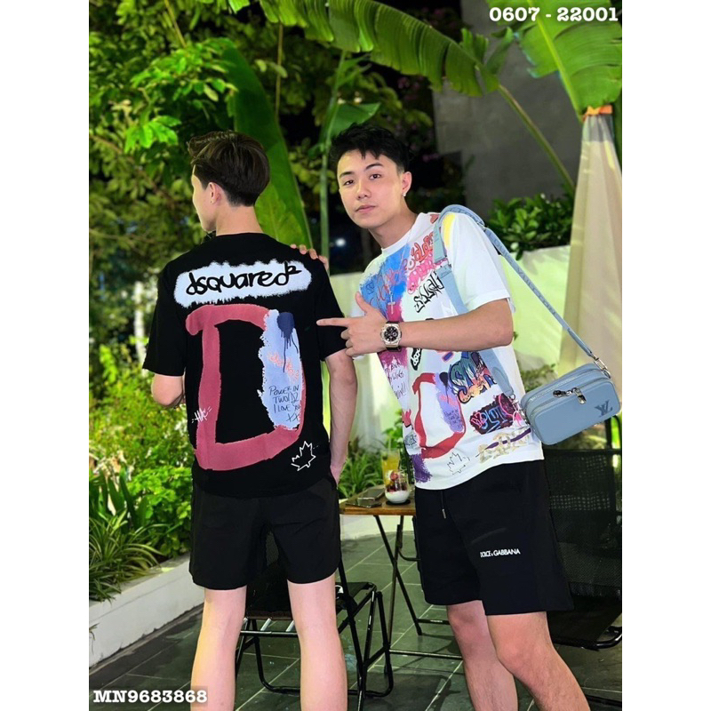 Áo Thun Nam Nữ In Chữ Dsq2 Hoạ Tiết Graffiti 7 Màu Hai Mặt Cổ Bo . Áo Thun Dành Cho CÁc Boy Phố Đi Chơi Cháy Phố