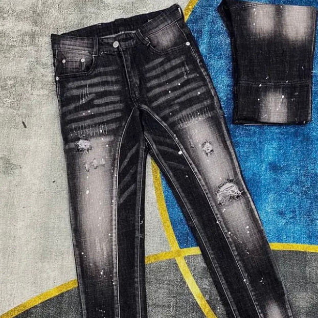 Quần jean nam dài đen rách gối vẩy sơn  chất co giãn, giá rẻ mẫu mới hot trend 2022 KAYSTORE