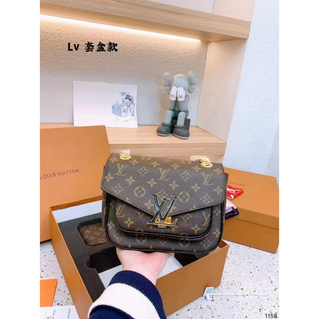 SEt Túi Eo Vì Size 23cm lót da lộn đỏ tặng kèm ví móc chìa khóa