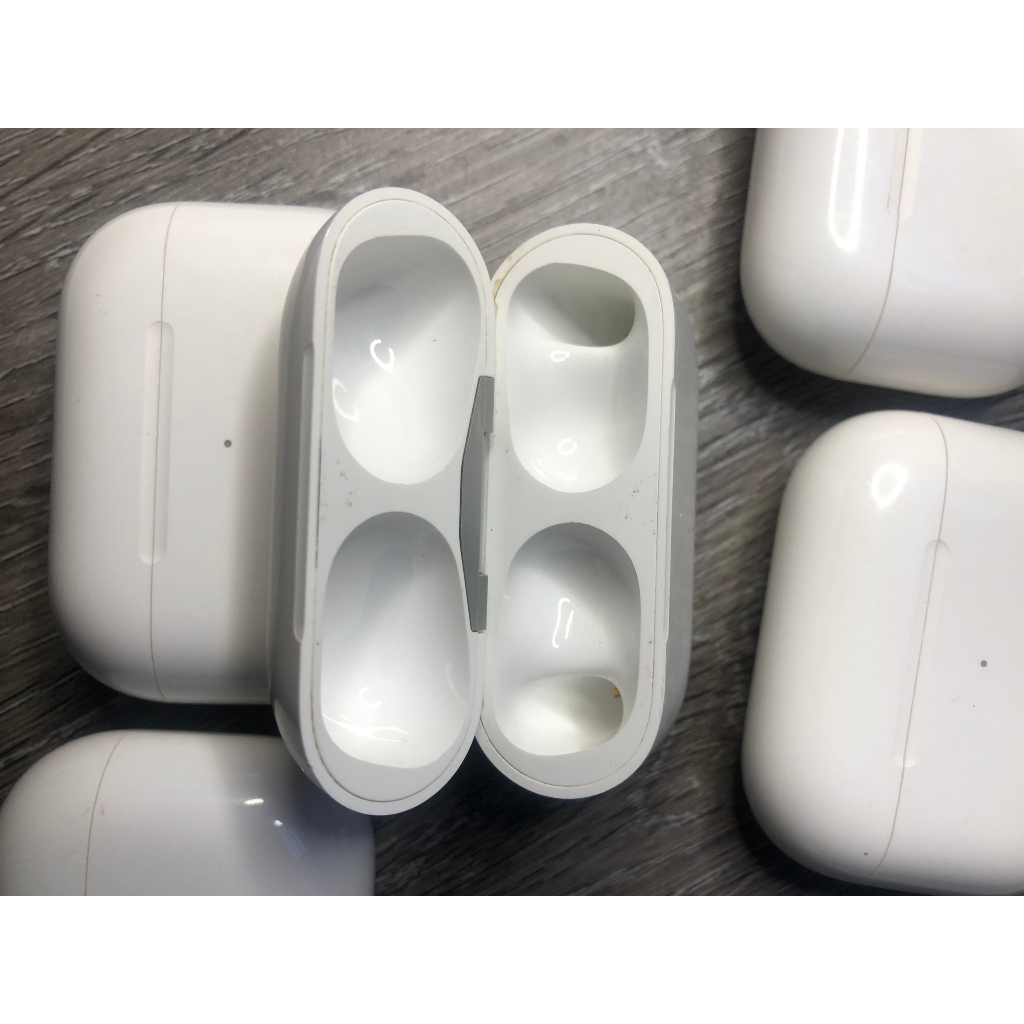 Dock sạc cho Tai nghe không dây AP - Hàng Chính Hãng - Đã qua sử dụng - Không kèm tai nghe