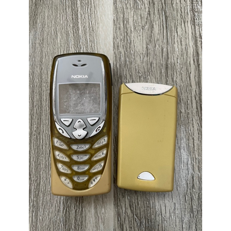 Vỏ cho nokia 8310 có phím
