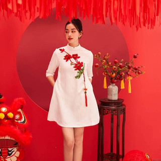 Oceana London - Váy gấm trắng