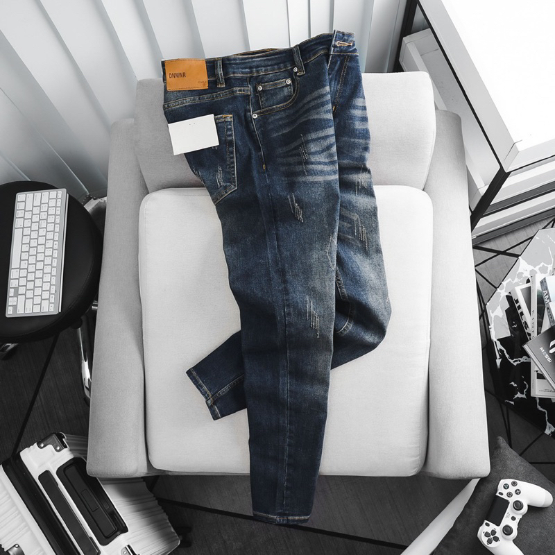 Quần jean nam ống ôm nhẹ co giãn màu xanh trơn slimfit VNXK xịn