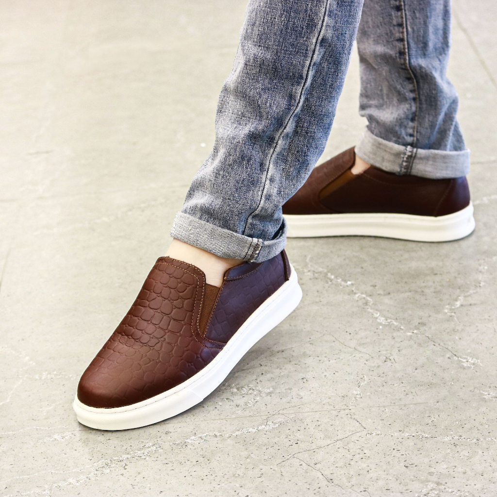 Giày Slipon Nam Giày Lười nam Da Bò đẹp Xoăn Shop D09 màu Đỏ Mận