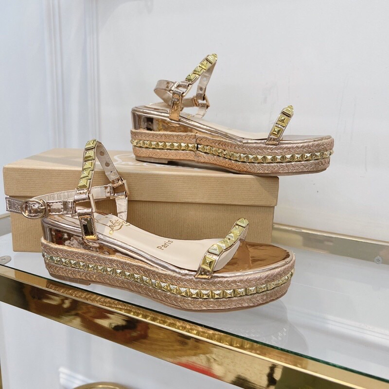 Sandal xuồng  viền cói tán đinh lou•bou•tin super fullbox