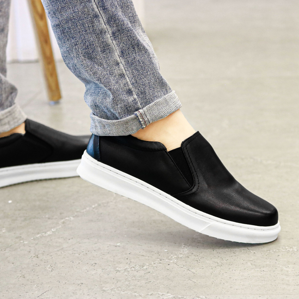 Giày Slipon Nam Giày Lười nam Da Bò đẹp Xoăn Shop D011 màu Đen