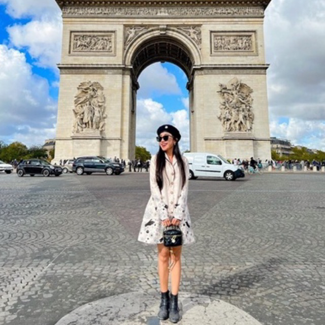 Oceana London - Đầm cổ V dài tay Saffi Dress