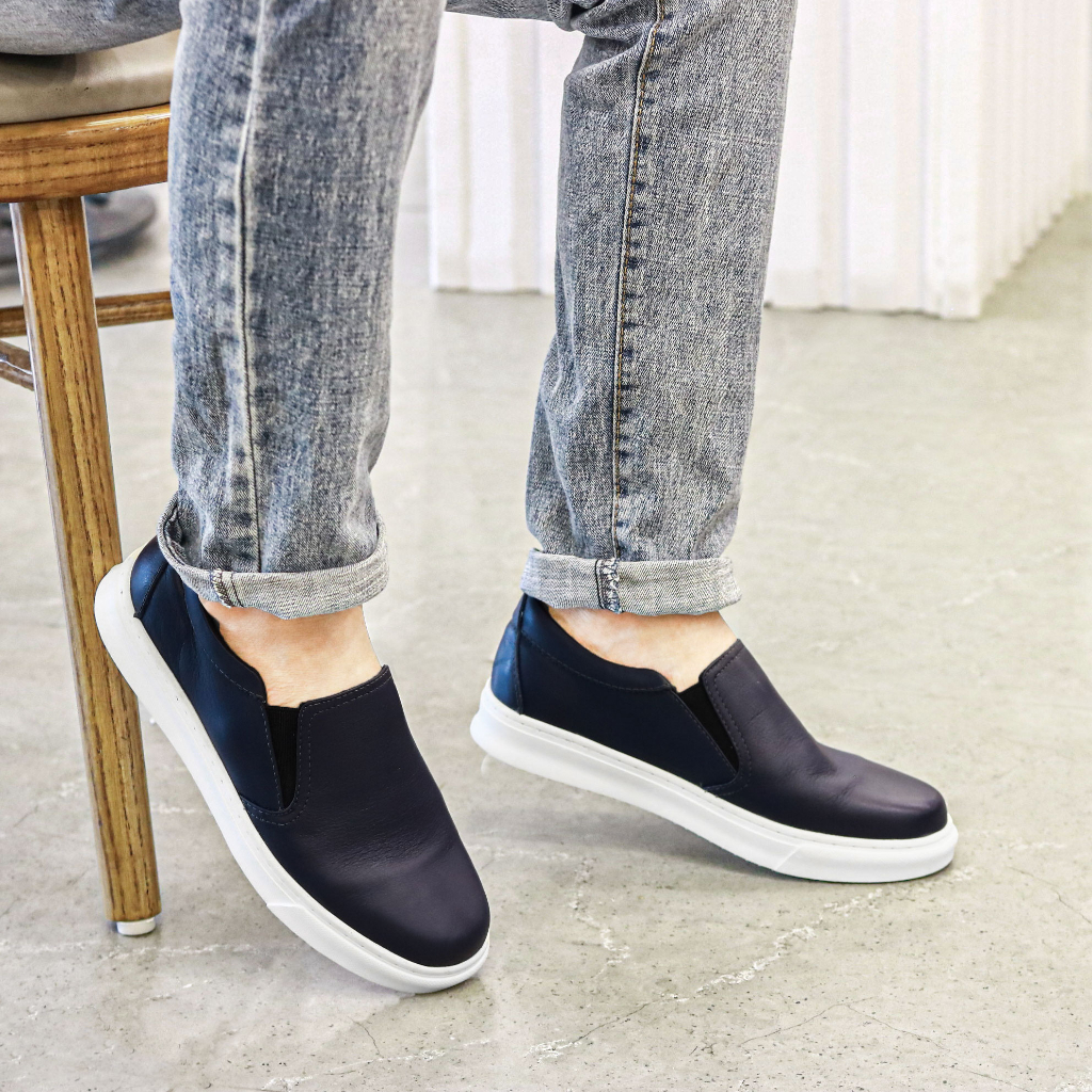 Giày Slipon Nam Giày Lười nam Da Bò đẹp Xoăn Shop D012màu Xanh navi