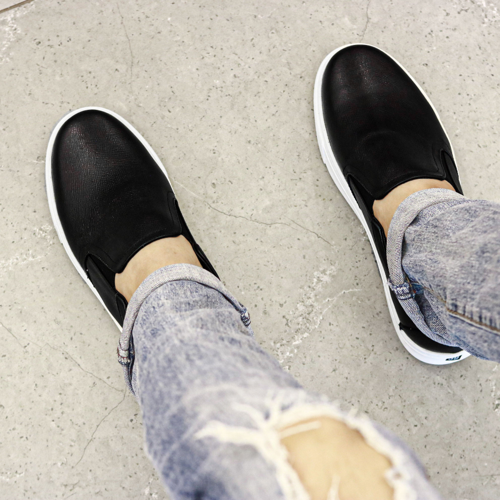 Giày Slipon Nam Giày Lười nam Da Bò đẹp Xoăn Shop D013 Đen Nhám