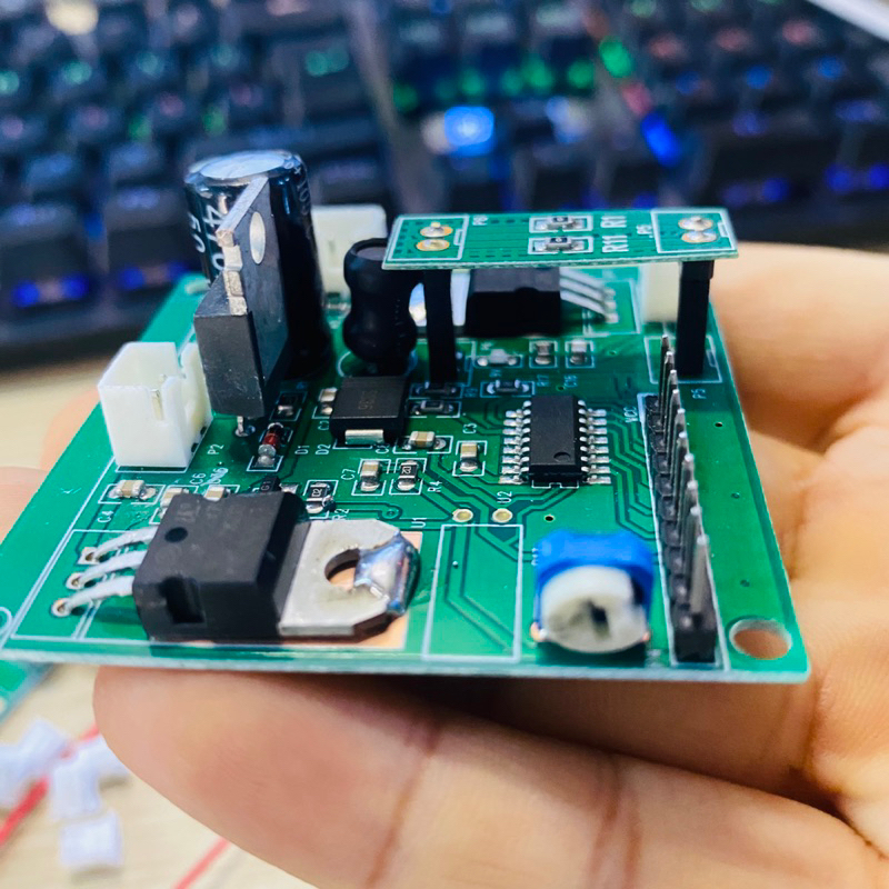 Mạch chuyển đổi điện áp 12-24VDC đầu ra 3 kênh 5V,9V,21V có thể điều chỉnh