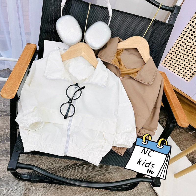 Áo khoác gió 2 màu nâu, trắng