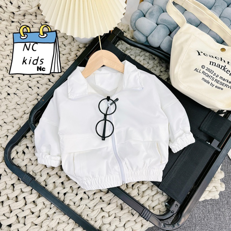 Áo khoác gió 2 màu nâu, trắng