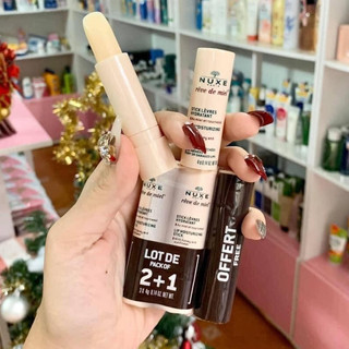 01 Son dưỡng môi Nuxe Reve de Miel Lip Moisturizing Stick.