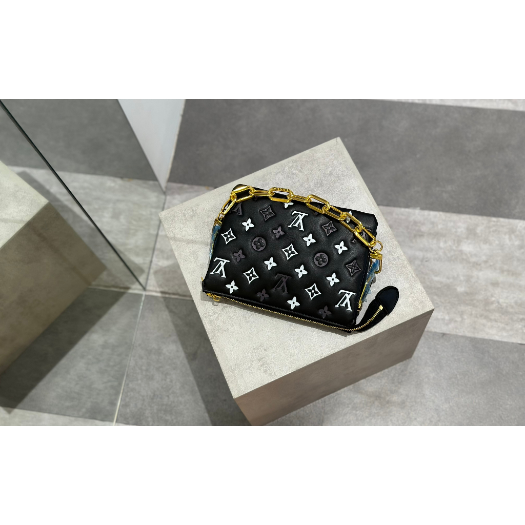 TÚI LV COUSSIN SZ22