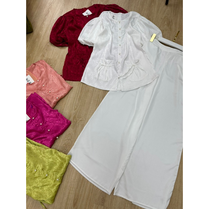 Set Bộ Lam Tay Lỡ Bí Nút Ngọc Chất Gấm + Quần Ống Xuông