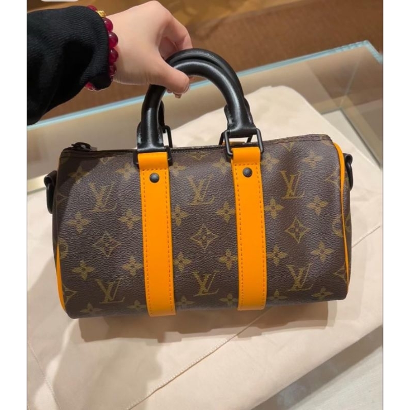 Túi LV  sz21cm cực cá tính fullbox vip nam châm