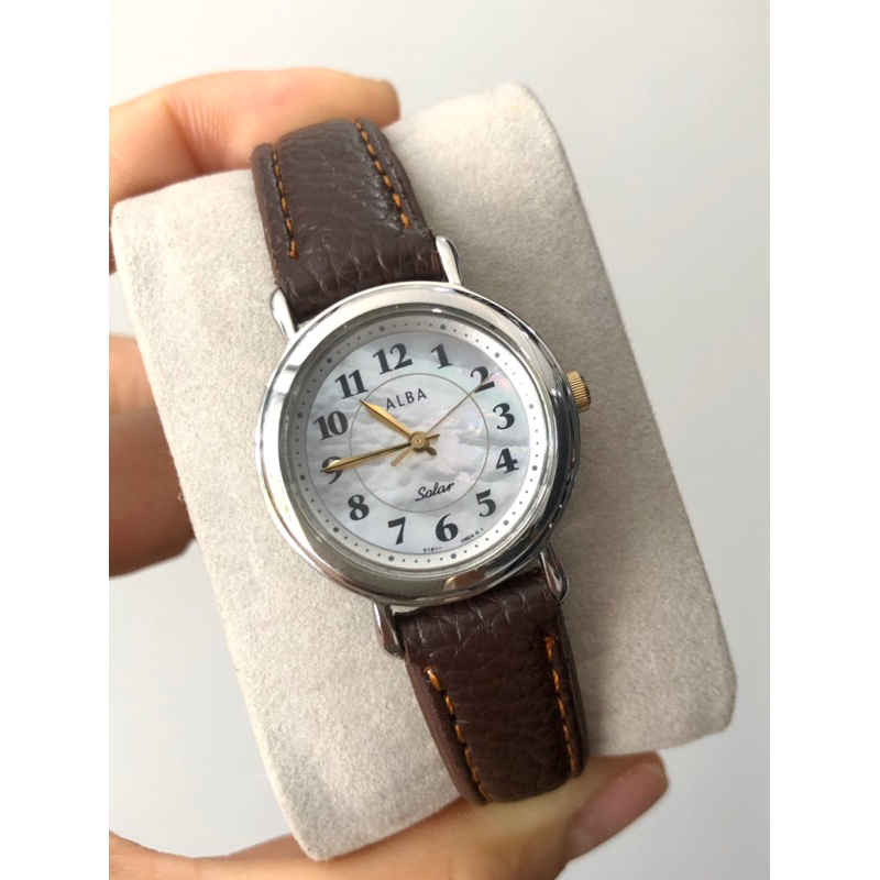 ĐỒNG HỒ NỮ ALBA PIN NĂNG LƯỢNG NHẬT