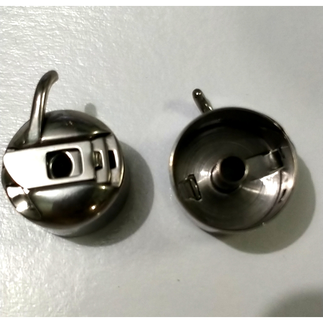 Thuyền máy may gia đình