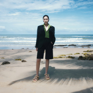 REINA - Twill Blazer without lapels - Áo Inna Chiffon Shirt và Rillo Twill Short