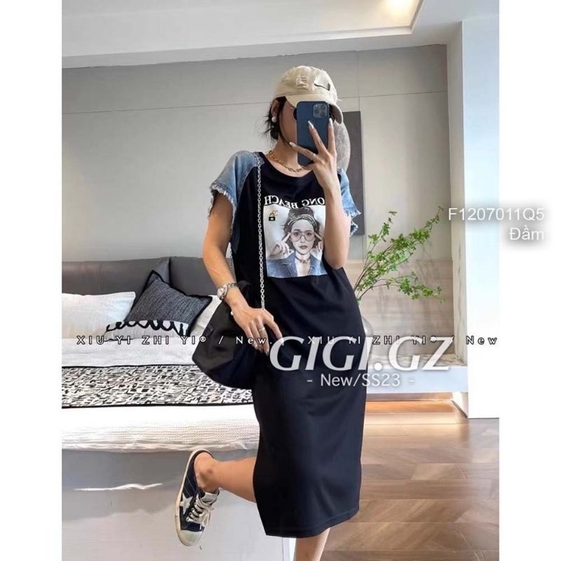 Đầm đen kiểu tay phối ren tua dáng suông ngực in chữ hình cô gái!