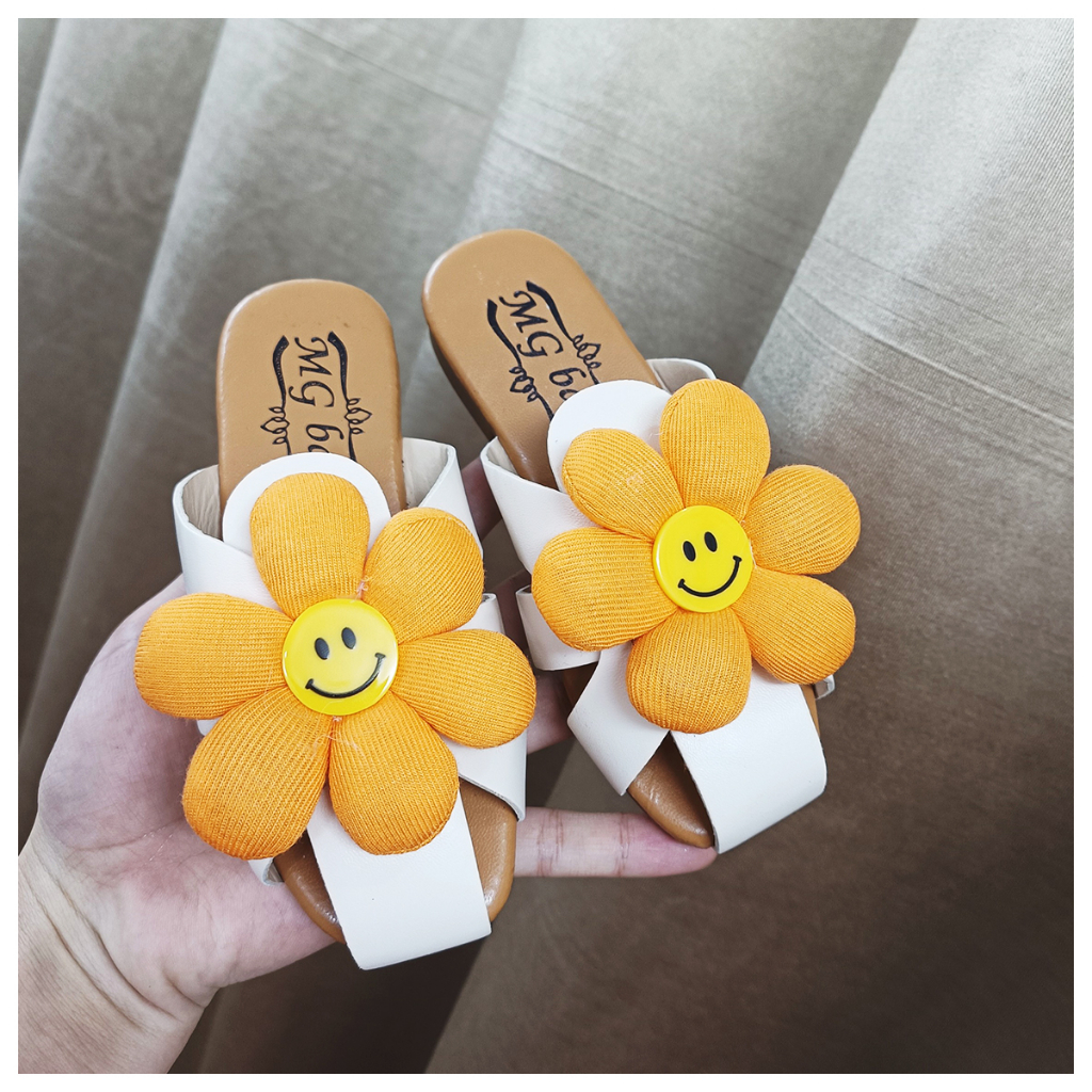 Dép cho bé gái - Mẫu sục nơ Hoa mặt trời fom dọ cho bé Xinh - M73