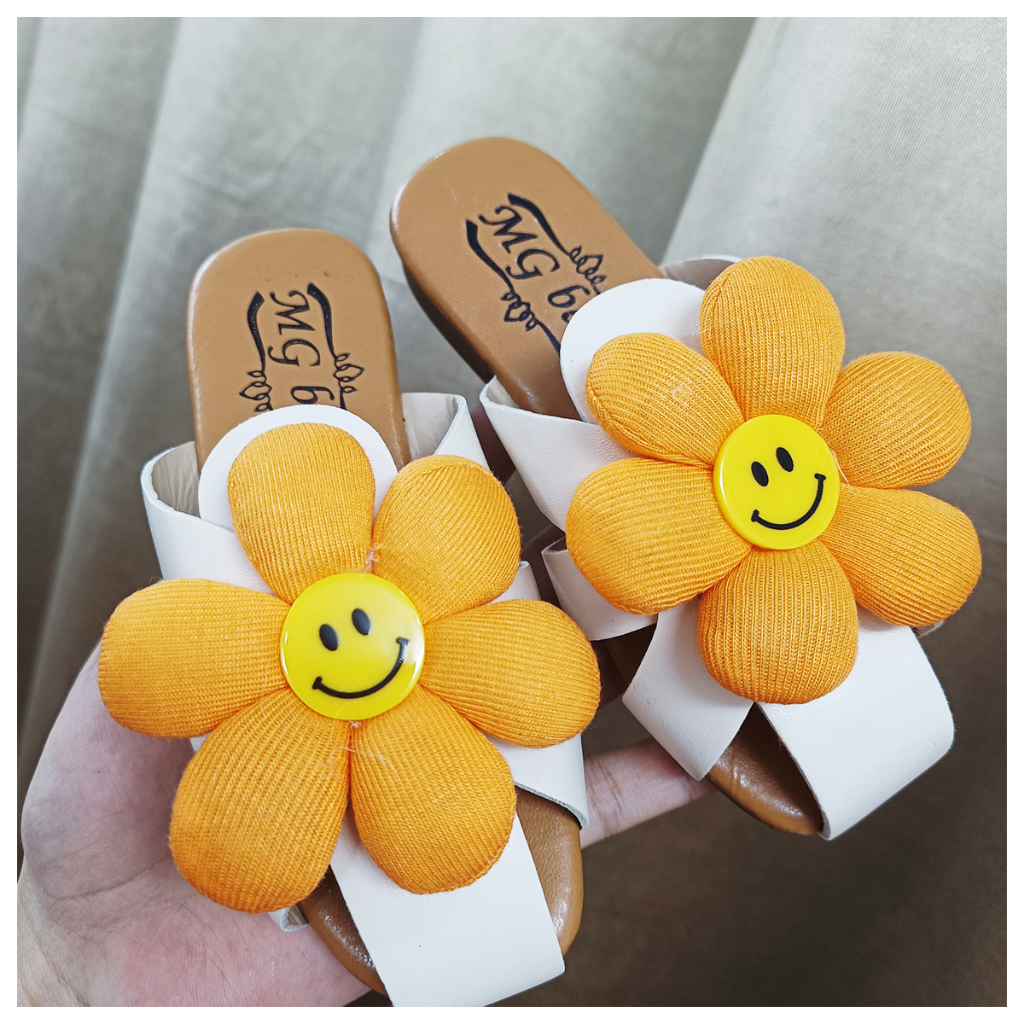 Dép cho bé gái - Mẫu sục nơ Hoa mặt trời fom dọ cho bé Xinh - M73