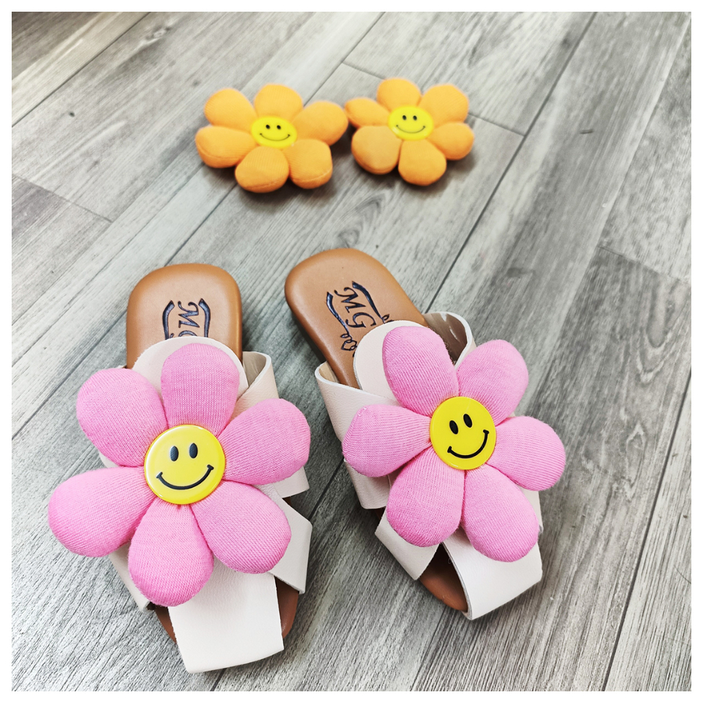 Dép cho bé gái - Mẫu sục nơ Hoa mặt trời fom dọ cho bé Xinh - M73