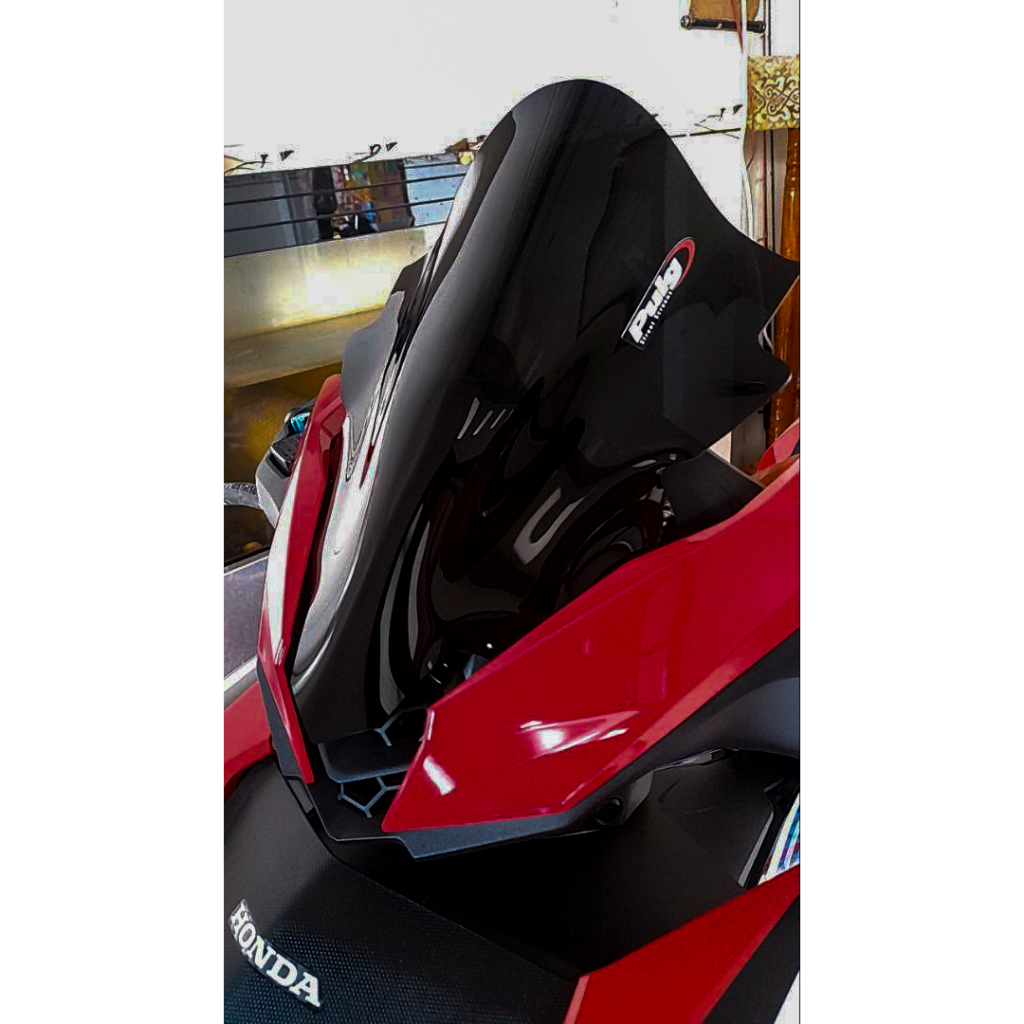 Kính chắn gió winner x v3