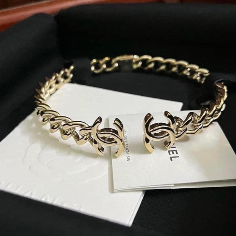 Hot vòng cổ Chocker CN siêu đẹp và sang chảnh giành cho nữ