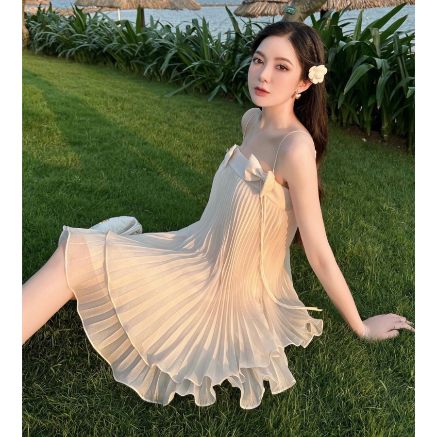 Váy Dáng Xòe Cổ Yếm Bánh Bèo TYLANSTORE Váy Đi Biển Chất Liệu Tơ Nến Cao Cấp Nhiều Màu Đẹp Quyến Rũ ,Sang Trọng