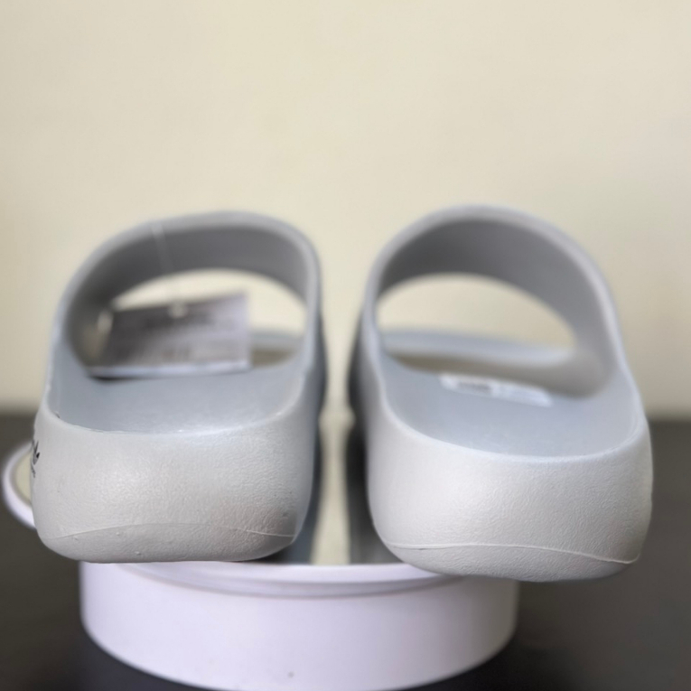 Dép nam nữ Ayoon màu be vàng mới nhất Hot 2023 Dép ayoon kem đế cao su non Form dáng thể thao