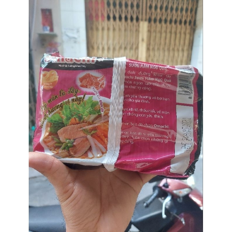Mì omachi sườn hầm ngủ quả 30 gói