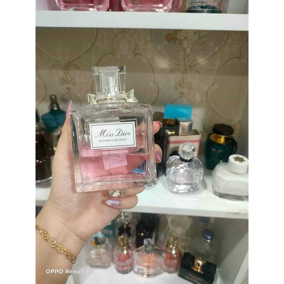Nước hoa 𝗠𝗶𝘀𝘀 𝗗𝗶𝗼𝗿 𝗕𝗹𝗼𝗼𝗺𝗶𝗻𝗴 𝗕𝗼𝘂𝗾𝘂𝗲𝘁 chiết 20ml
