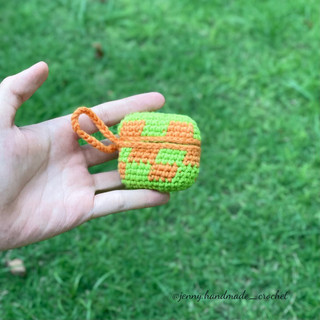 Vỏ bọc đựng airpod bằng len. handmadecrochet. case airpod. crochet. handmade. Bao đựng airpod.