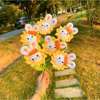 Bó hoa hướng dương tốt nghiệp bằng len, bó hoa hướng dương đan móc thủ công làm quà lưu niệm