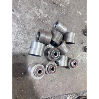 Con lăn gang ( sử dụng cho máy duỗi sắt, lulo bằng gang) -1bộ 8cục