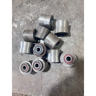 Con lăn gang -1bộ 8cục