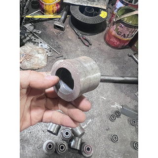 Con lăn gang ( sử dụng cho máy duỗi sắt, lulo bằng gang) -1bộ 8cục