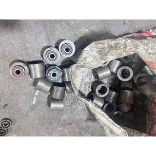 Con lăn gang ( sử dụng cho máy duỗi sắt, lulo bằng gang) -1bộ 8cục