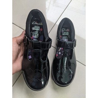 GIÀY Clarks búp bê màu đen