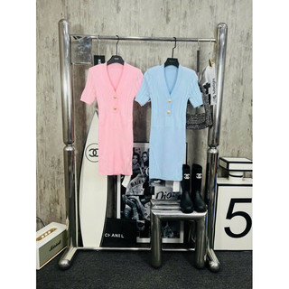 Đầm body tay ngắn đính nút nhiều màu xinh