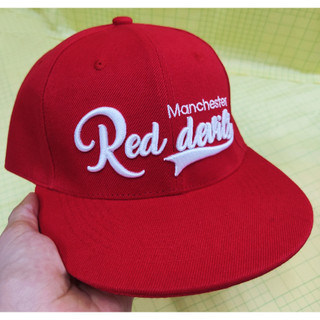 Mũ snapback M.U