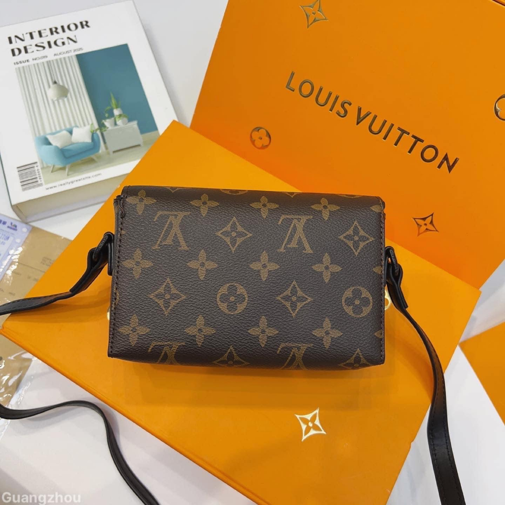 Túi đeo chéo đựng điện thoại nam nữ unisex Academy Steamer 2 box nam châm L.V size 18 super đen trơn Smano bags hoả tốc