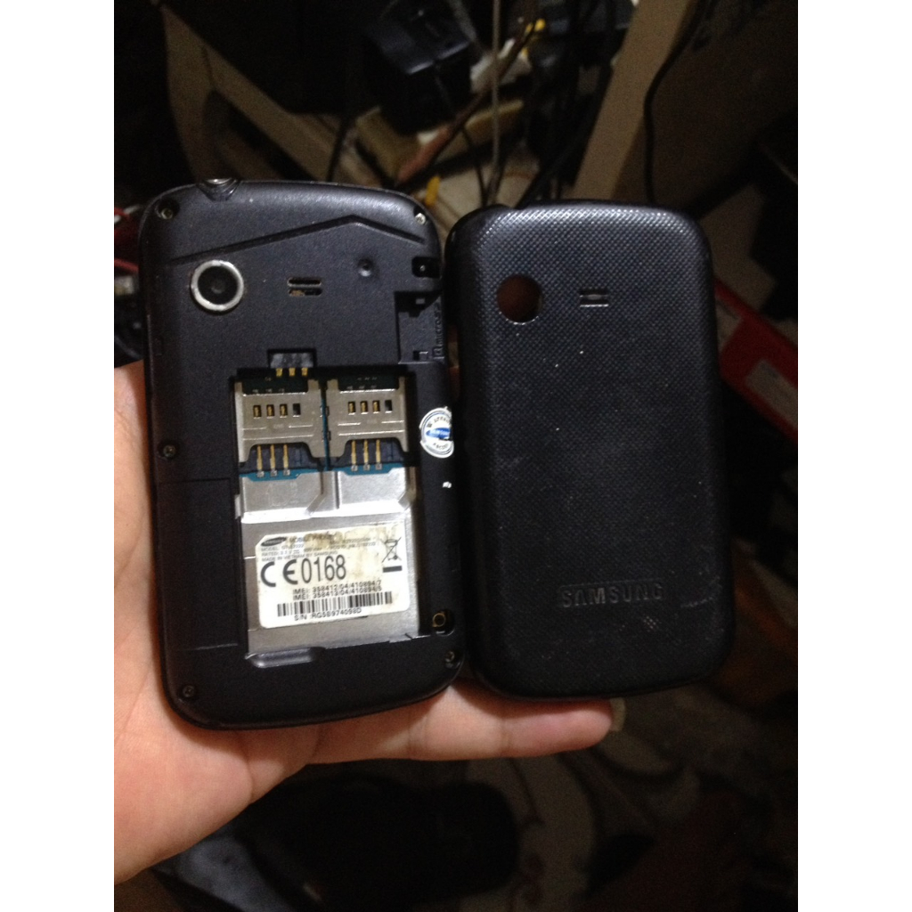 Xác SAMSUNG E2222 màn khá, chạy vào giao diện lại reset lại, anh em nghiên cứu thêm, máy không bin .